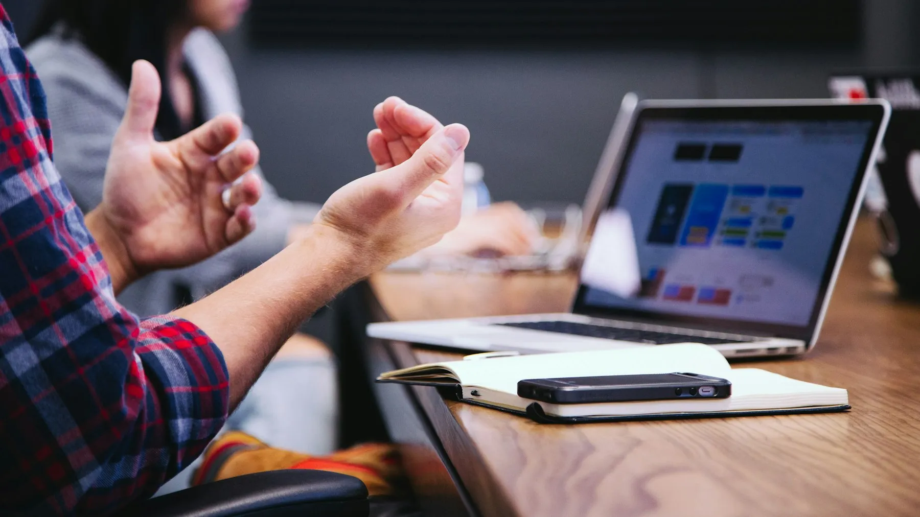 Enhancing Operational Efficiency with Advanced AR Techniques